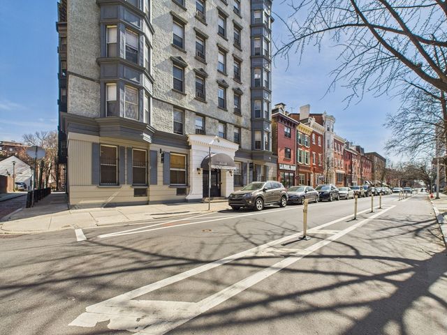 311 S  13th St #101, Philadelphia, PA 19107