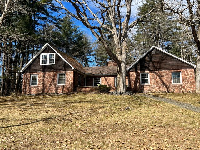 72 Lawrence Ave, Avon, CT 06001