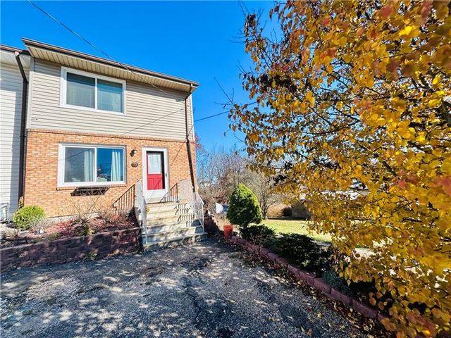 36 Meanor St, Imperial, PA 15126