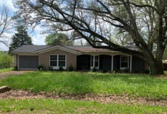 904 La Dayne Ave, Selma, AL 36701