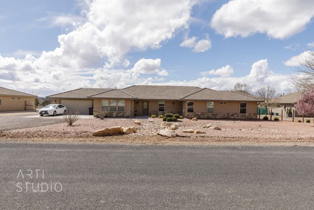 1145 N  Horsemans Park Dr, Dammeron Valley, UT 84783