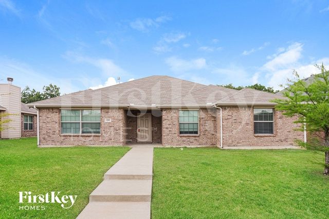 1283 Alhambra Dr, Lancaster, TX 75146