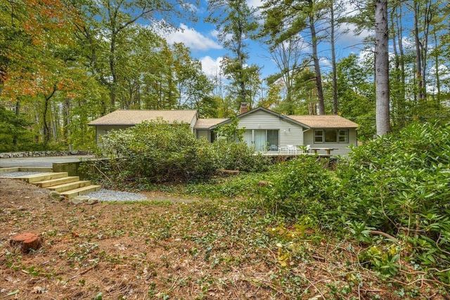 85 The Valley Rd, Concord, MA 01742