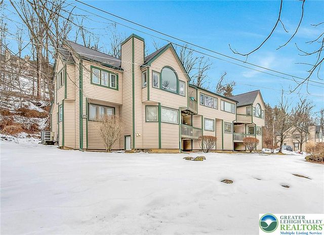 312 Hollow Rd #36, East Stroudsburg, PA 18302