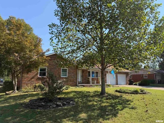 50 Jon St, Metropolis, IL 62960