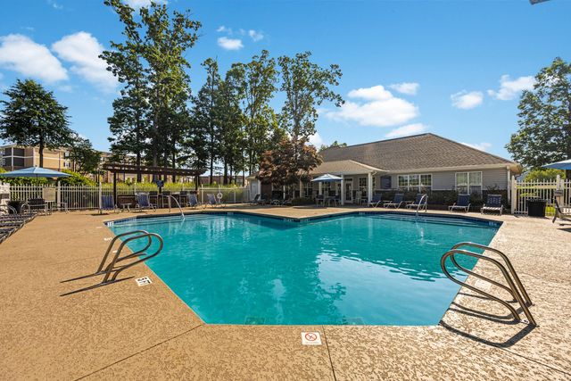 5080 Samet Dr #50002H, High Pt, NC 27265