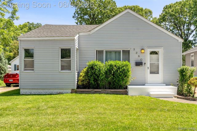 3280 Inman St, Ferndale, MI 48220