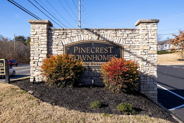 2015 Pinecrest Dr, Nashville, TN 37211