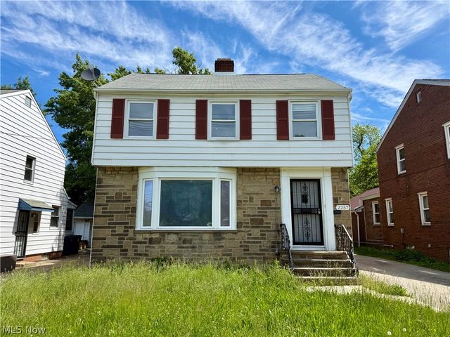 2257 N  Taylor Rd, Cleveland Heights, OH 44112