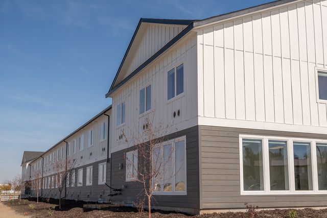 600 W  Anderson St #101, Idaho Falls, ID 83402
