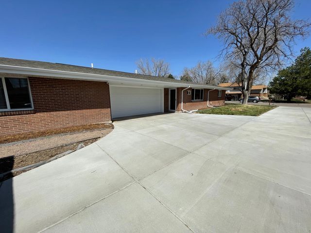 1887 Independence St, Lakewood, CO 80215