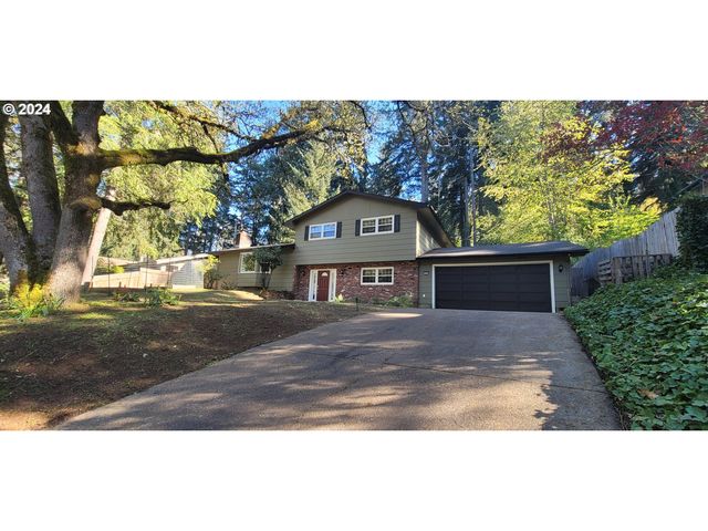 1850 W  28th Ave, Eugene, OR 97405