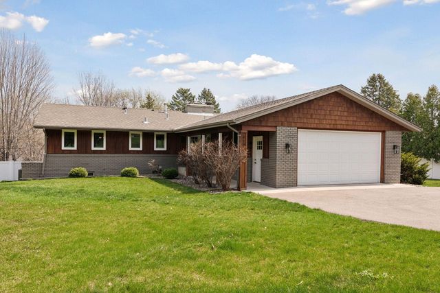 410 Narcissus Ln N, Plymouth, MN 55447