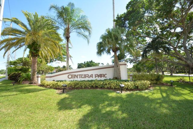 2352 NW 36th Ave, Coconut Creek, FL 33066