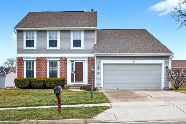 1121 Whitetail Dr, Fairborn, OH 45324