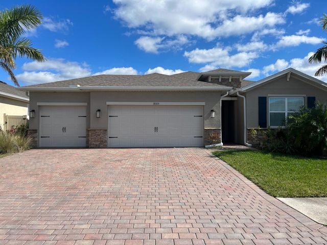 18105 Everson Miles Cir, North Fort Myers, FL 33917
