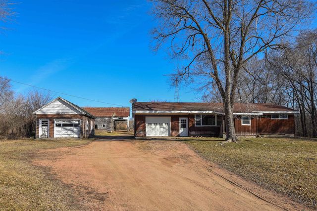 W7860 S  County Road A, Wild Rose, WI 54984