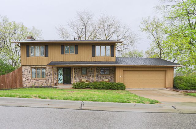 312 Wendy Heights Rd, Council Bluffs, IA 51503