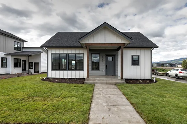 4879 England Blvd, Missoula, MT 59808