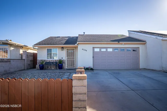 4784 Hernandez Dr, Guadalupe, CA 93434