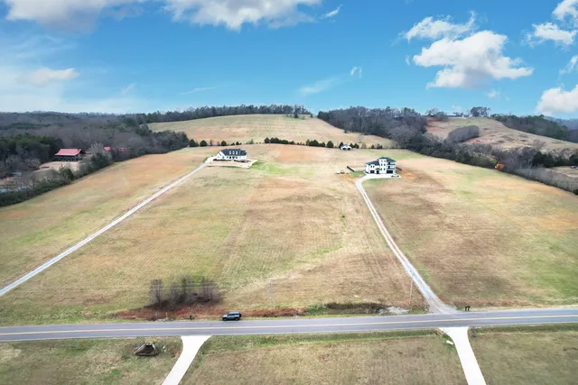 Upper River Rd NE, Charleston, TN 37310