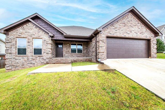 1560 Cypress Point St, Cabot, AR 72023