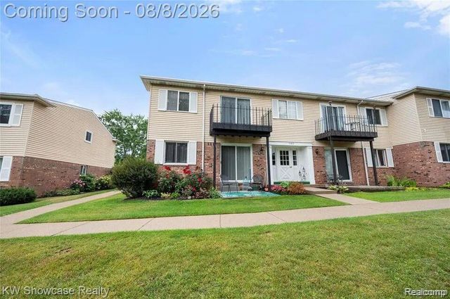 5283 Highland Rd #206, Waterford, MI 48327