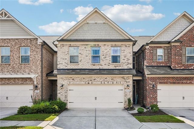 8630 Gladden Ln, Suwanee, GA 30024