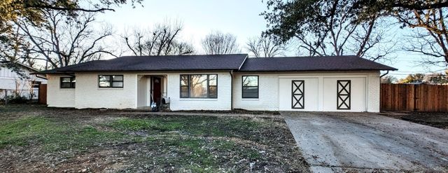 1608 Holt St, Fort Worth, TX 76103