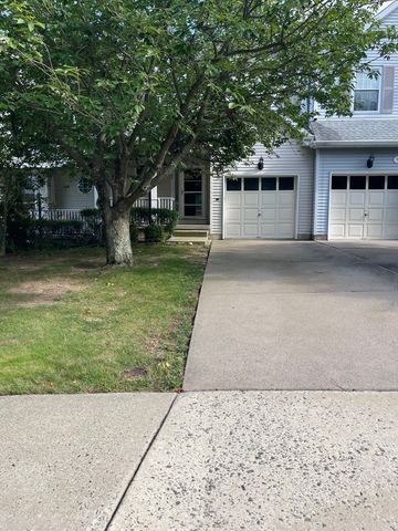 93 Castleton Rd, Princeton, NJ 08540