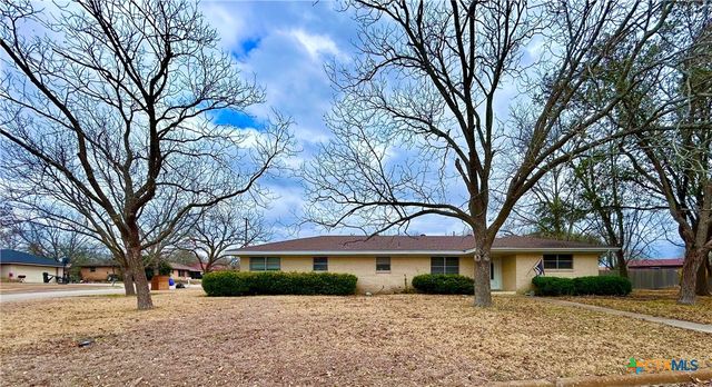205 S  College Ave, Troy, TX 76579