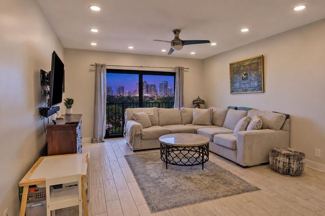 1000 RIVER REACH Drive #516, Fort Lauderdale, FL 33315