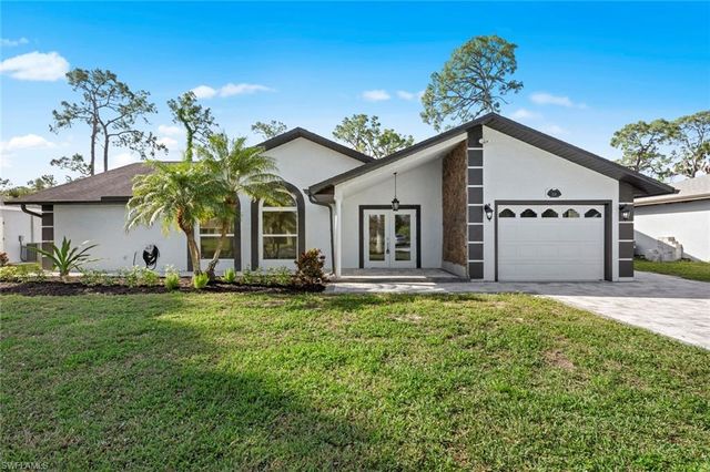 238 Willowick Dr, Naples, FL 34110