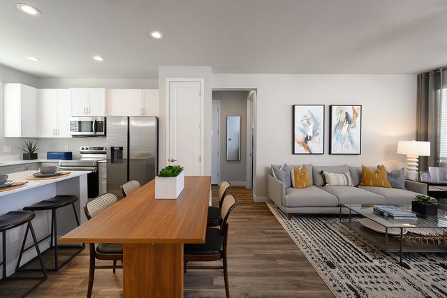 11200 W  Camelback Rd #252, Phoenix, AZ 85037