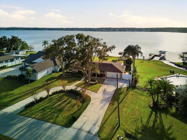 5530 Driftwood Dr, Lakeland, FL 33809