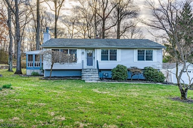 265 Ross Dr, Boonton, NJ 07005