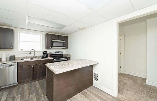 914 Main St #2, Saint Joseph, MI 49085