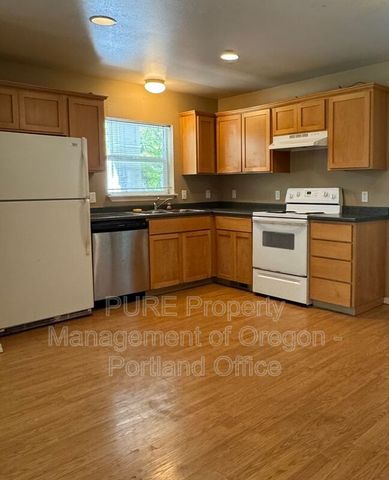 6734 N  Montieth Ave, Portland, OR 97203