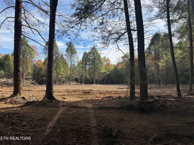 Newton Rd, Crossville, TN 38572