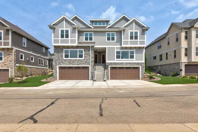 9068 Paddington Parkway, Verona, WI 53593