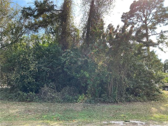 5217 Lee ST, Lehigh Acres, FL 33971