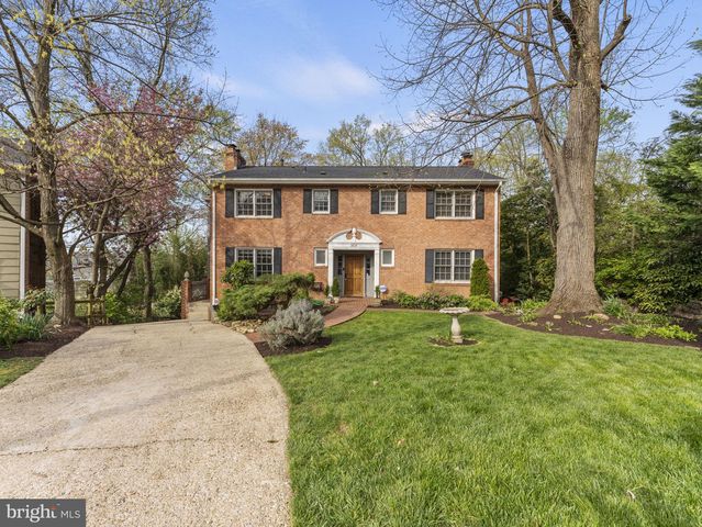 2636 S  Lynn St, Arlington, VA 22202