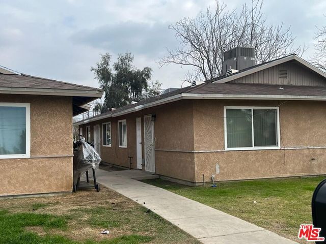 207 Tyree Toliver St, Bakersfield, CA 93307