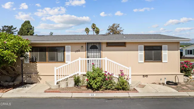 975 W  Telegraph Rd #122, Santa Paula, CA 93060