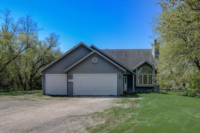 S79W16459 Woods ROAD, Muskego, WI 53150