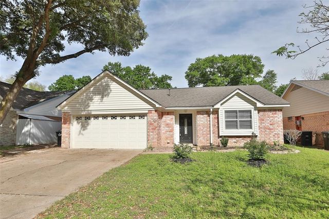 1806 Airline Dr, Katy, TX 77493