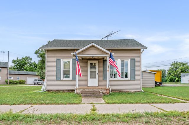 1103 N  State St, Big Rapids, MI 49307