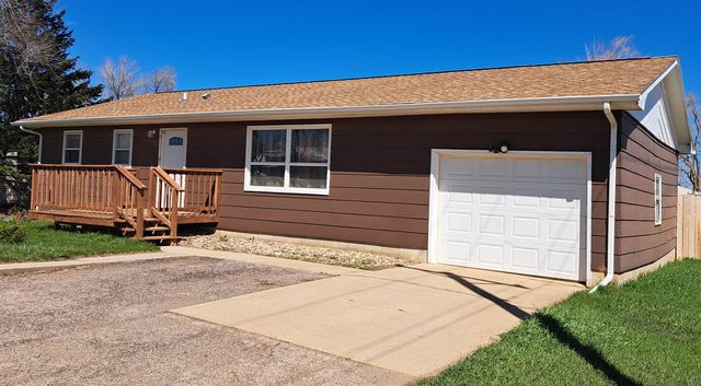 110 5th St, Newell, SD 57760
