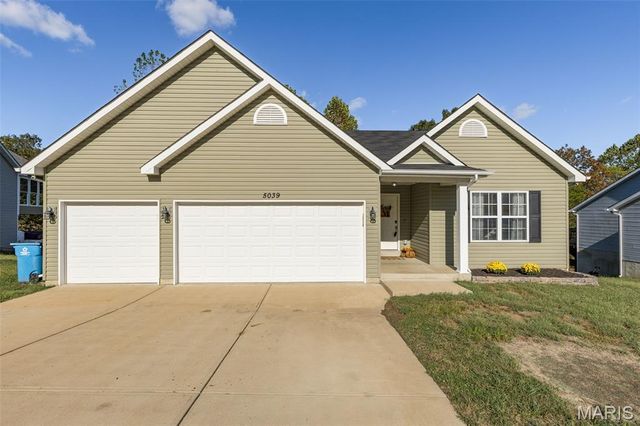 5039 Hampton Dr, Hillsboro, MO 63050