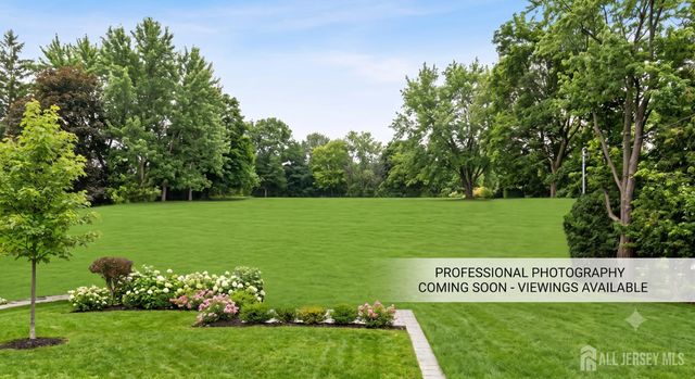 260 Westgate Dr, Edison, NJ 08820